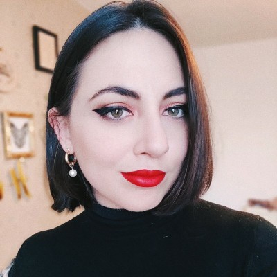 Kelly Dent | Editor & Writer